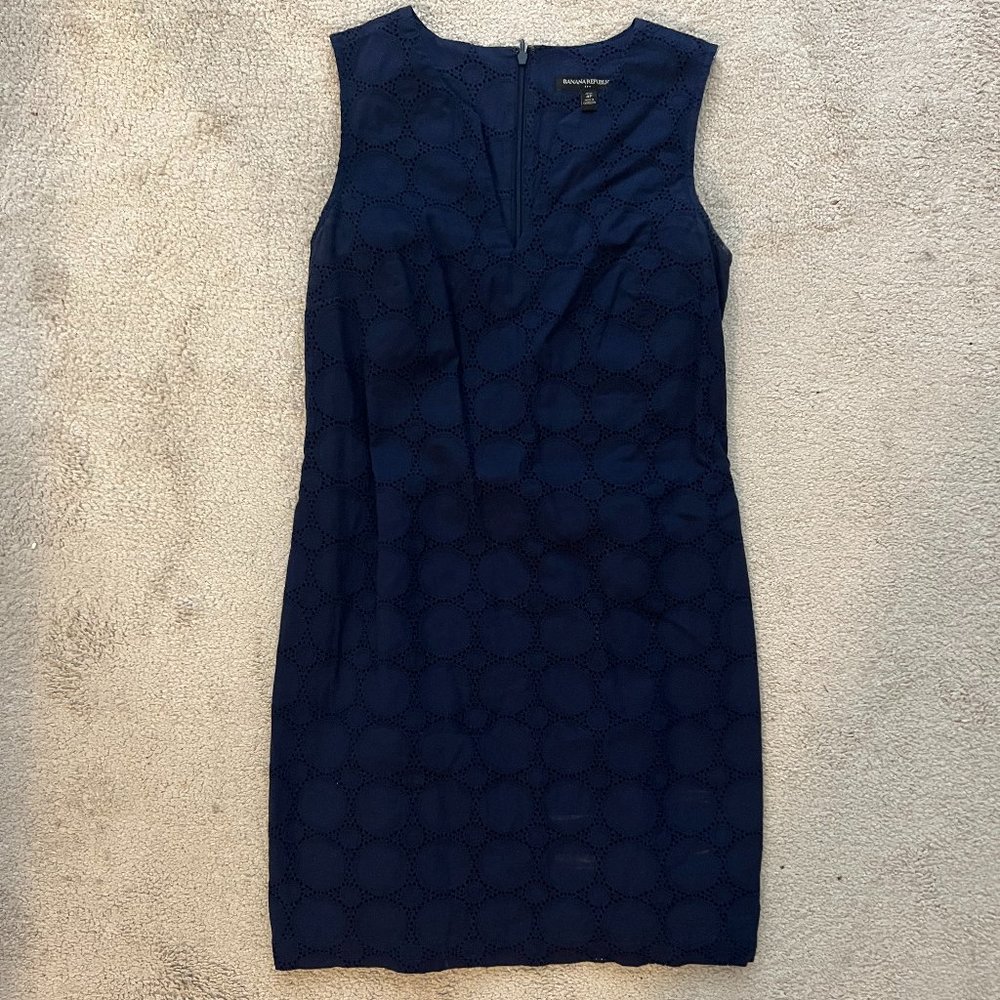 Navy blue banana republic dress - size 4 petite